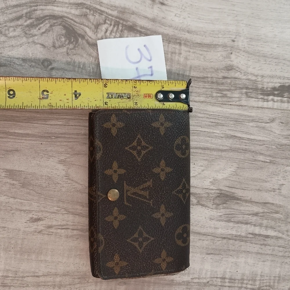 Louis Vuitton Monogram Porte Monnaie Billets Tresor Wallet